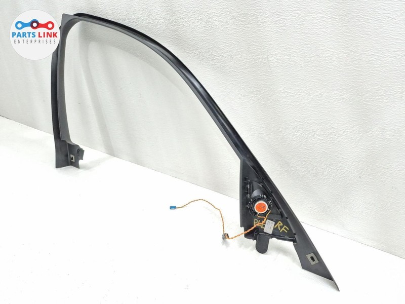 2015-2018 BMW M3 FRONT RIGHT SIDE DOOR WINDOW FRAME TRIM W/ SPEAKER OEM gallery