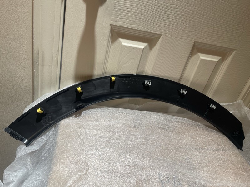 New OEM Honda Rear Left Driver Wheel Opening Molding Trim '23-'26 74453-3A0-A00 gallery