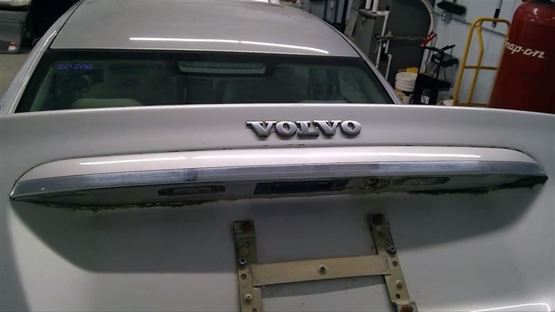 Tail Finish Panel Fits 99-06 VOLVO 80 SERIES 784041