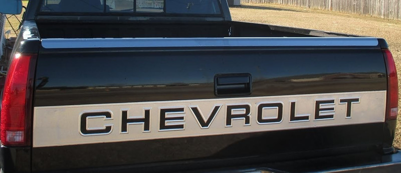 Polished Stainless Steel Screw On Tailgate Cap for Chevy GMC OBS Fleet Side Bed gallery