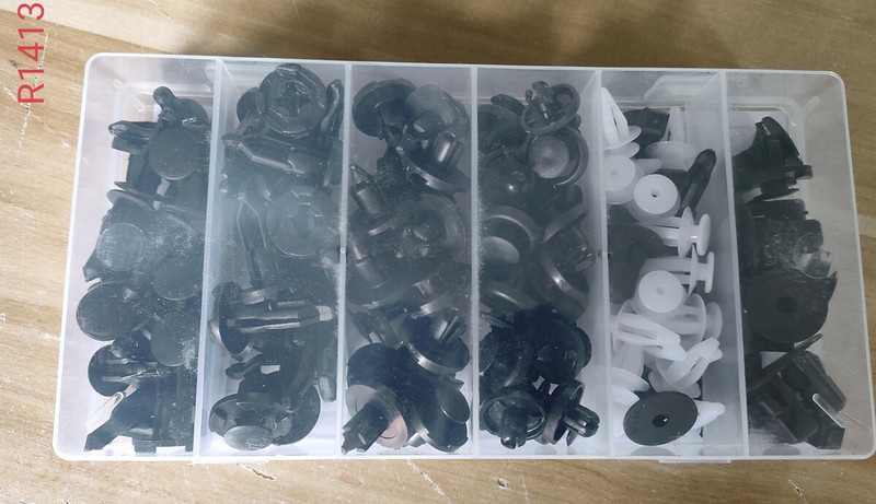 100x For TOYOTA & LEXUS Trim Panel Clips Bumper Fender Push Pin Rivet 7 8 9mm gallery