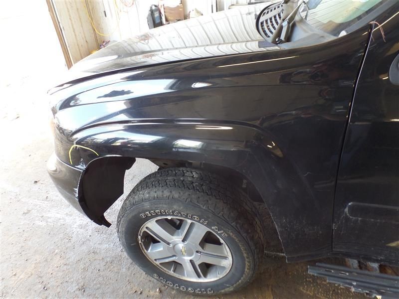 TRAILBLAZ 2006 Rocker Panel Moulding 9862184 gallery