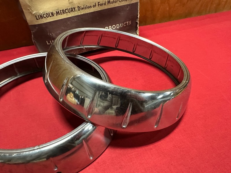 NOS 1954 MERCURY MONTEREY HEADLIGHT BEZEL CHROME FAA-13077-A 54 gallery