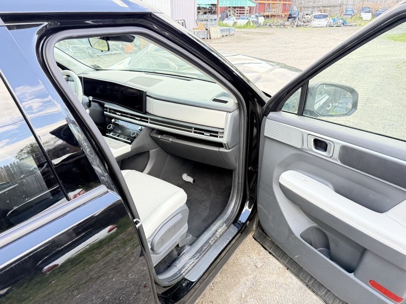 2024-2025 Hyundai Santa FE Right Passenger Side A-Pillar Black