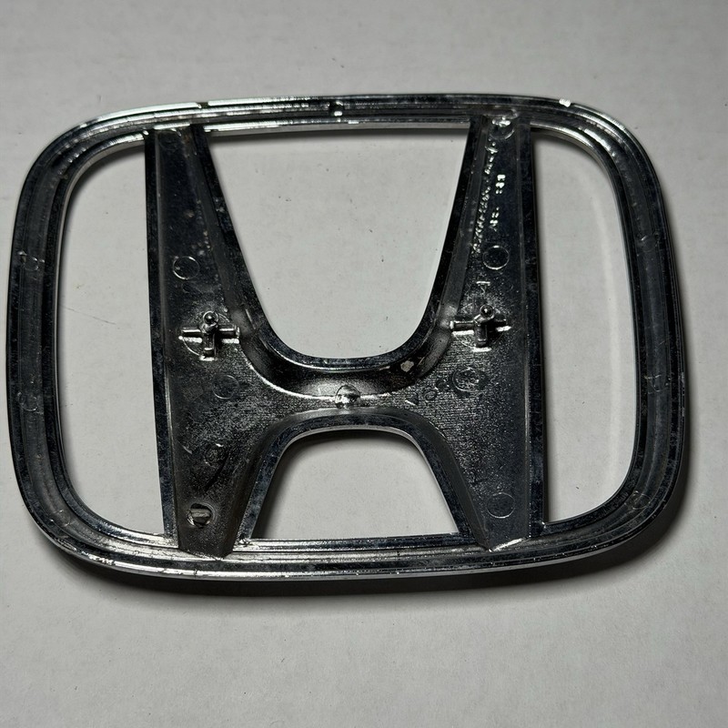 75700-S9A-G00 Grille Mounted Chrome Honda H Emblem Nameplate for Accord gallery