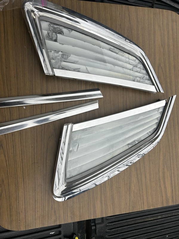 Mercedes C107 / R107 Quarter Window Glass + Chrome Trim (RH & LH)