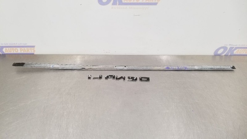 17 GMC YUKON DENALI DOOR TRIM MOULDING FRONT LEFT DRIVER CHROME gallery