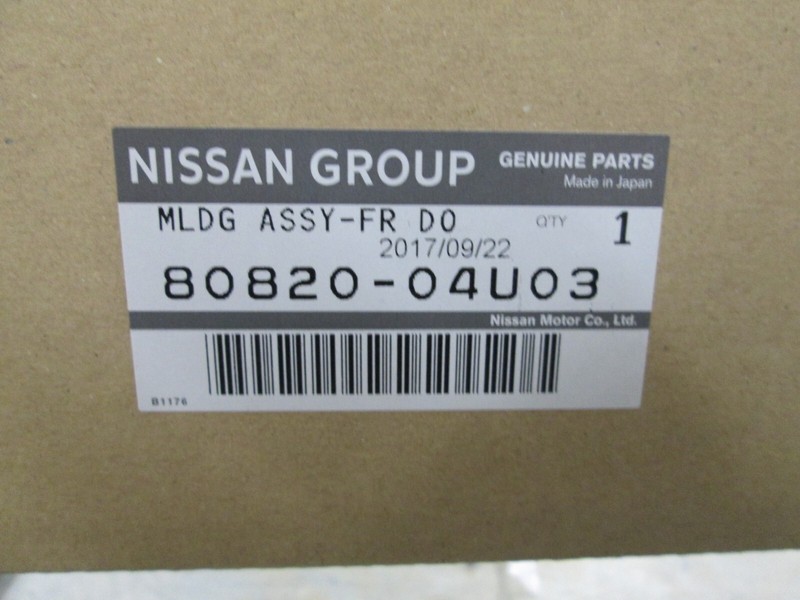 GENUINE NISSAN SKYLINE R32 COUPE OUTSIDE DOOR BELT MOLDING SET BOTH SIDES gallery