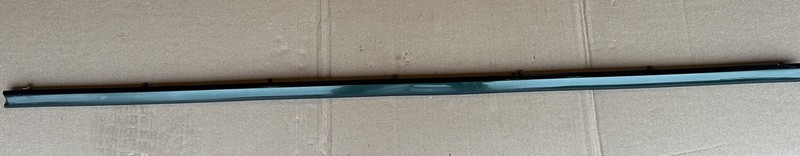91-96 CORVETTE C4 OUTSIDE DOOR BODY MOLDING LH POLO GREEN 10220913