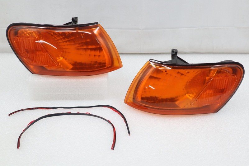 NEW CORNER LIGHTS For TOYOTA COROLLA 1993-1997 AE100 AE101 E100 AMBER US MODE