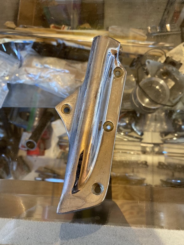 1971 1972 1973 1974 Oldsmobile LH Spotlight Bracket 213L Unity