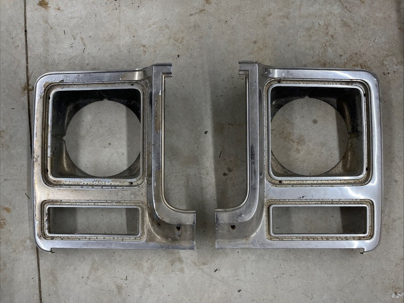 1979 1980 Chevrolet Chevy GMC Silverado Sierra Truck Blazer Headlight Bezels OEM