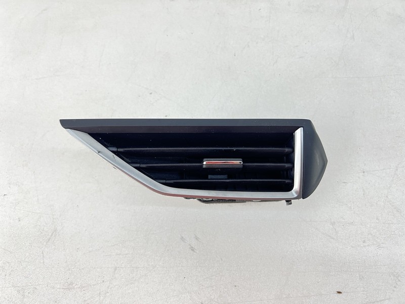 2017-2023 SUBARU IMPREZA RIGHT RH CENTER AIR VENT GRILLE OEM