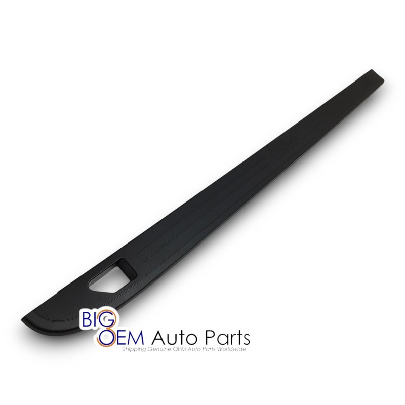 OEM new 2014-2019 GMC Sierra Passenger Side 6’6″ Bed Rail Cap Molding 22763055