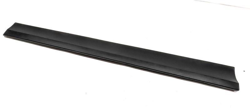 11-18 BMW X3 X4 (F25 26) FRONT RIGHT LOWER DOOR MOULDING TRIM (w/o M or X-LINE)