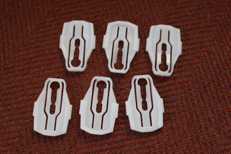 1966 – 1969 Lincoln Plastic Clips- quarters, doors, fenders SET OF 6 NEW