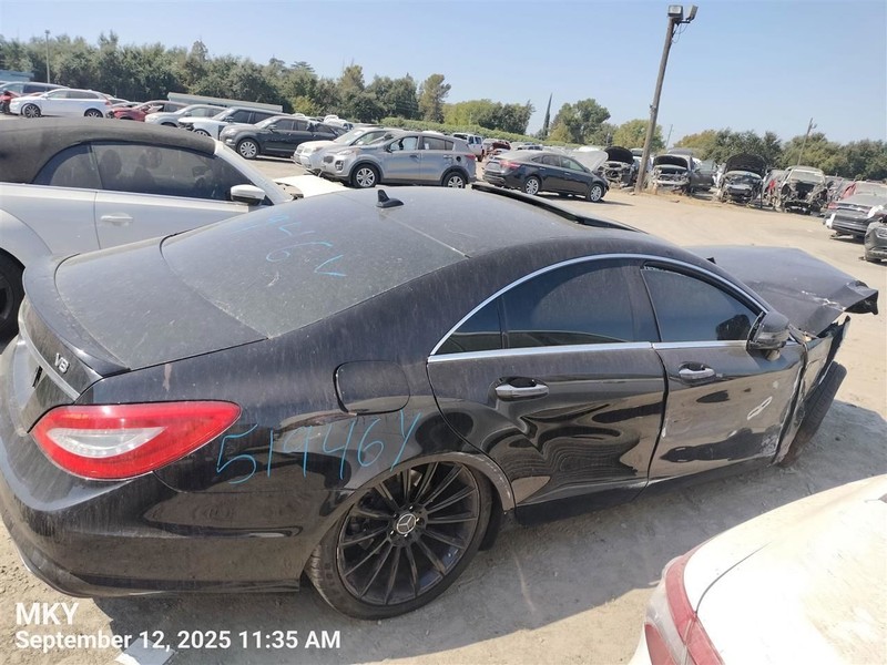 REAR BLK W/PARK BUMPER TEXTURED OEM 12-14 MERCEDES-BENZ CLS550 gallery