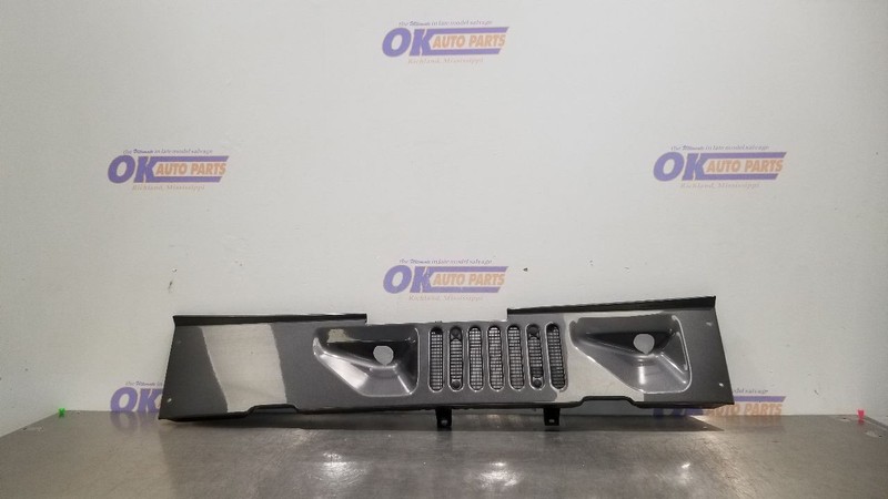 17 JEEP WRANGLER JK JKU COWL VENT PANEL GRAY