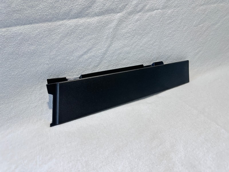 2016 - 2019 Chevrolet Cruze Rear Right Side Exterior B Pillar Molding Trim OEM gallery