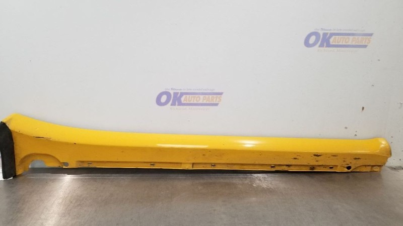 07 PORSCHE 911 997 TURBO COUPE ROCKER PANEL SIDE SKIRT RIGHT PASSENGER YELLOW gallery
