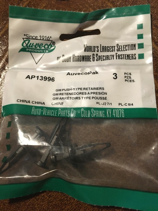 (3) 7/8″LStem x 9/32″Hole Size Black Nylon Push Retainer
