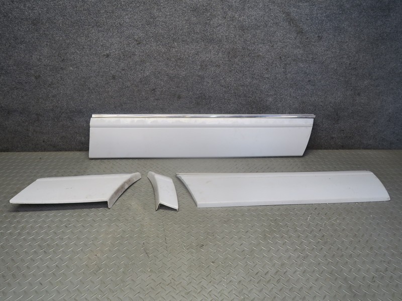 86-91 MERCEDES W126 560SEL SEDAN SET OF 4 RIGHT FENDER DOOR QUARTER MOLDING OEM
