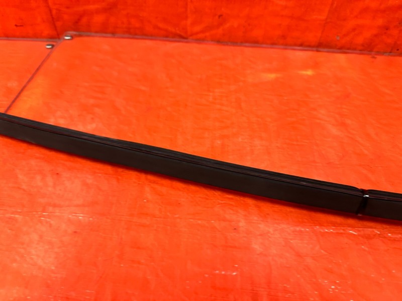 04-05 ACURA TSX - ROOF TRIM WEATHER STRIP SET LEFT & RIGHT DRIP RETAINER OEM 291 gallery
