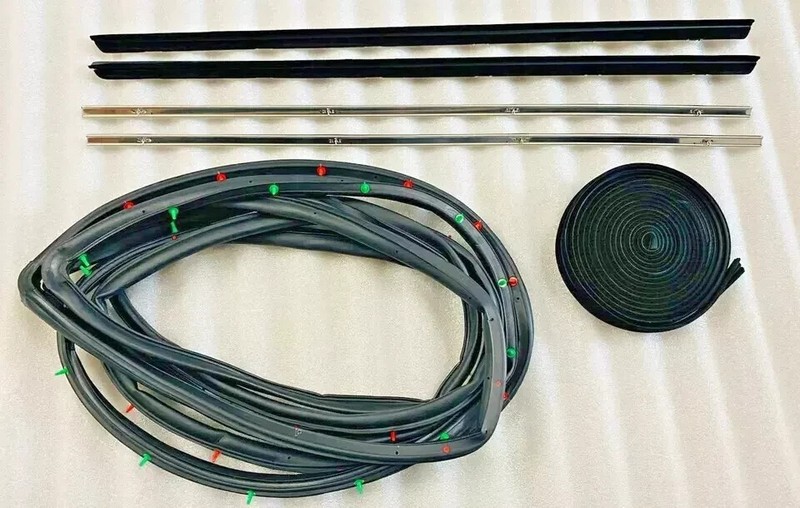 Suzuki Samurai SJ410 SJ413 Jimny Door Window Trim Moulding Seal Felt Whisker