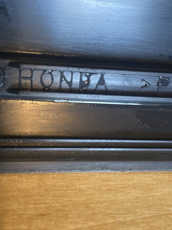 2002-06 HONDA CR-V Rear UPPER one. DOOR Passenger Side MOLDING TRIM, Genuine gallery