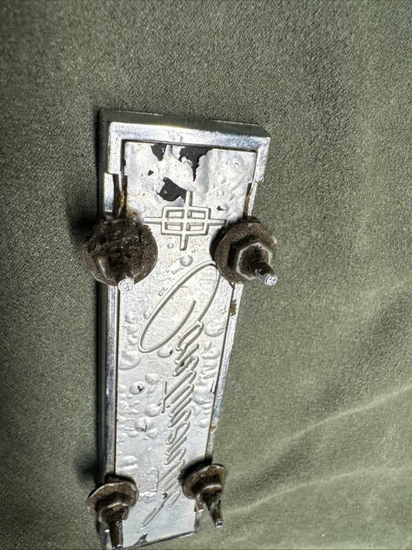 Lincoln Continental Emblem Metal With Mounting Hardware Back Finish Bubbling gallery