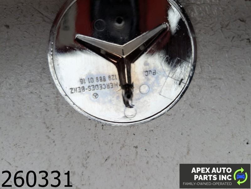OEM 2006 Mercedes ML350 3.5L Chrome Front Hood Emblem Classic Flat Laurel Badge gallery