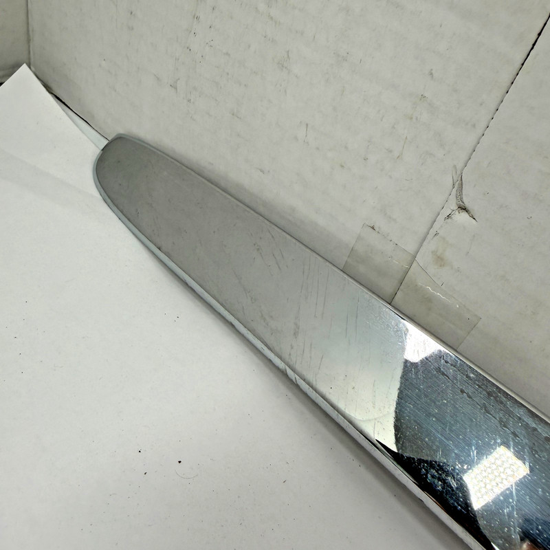 Used 2007 - 2014 GMC Yukon Yukon XL Denali SLE Hood Chrome Molding 15137020 OEM gallery