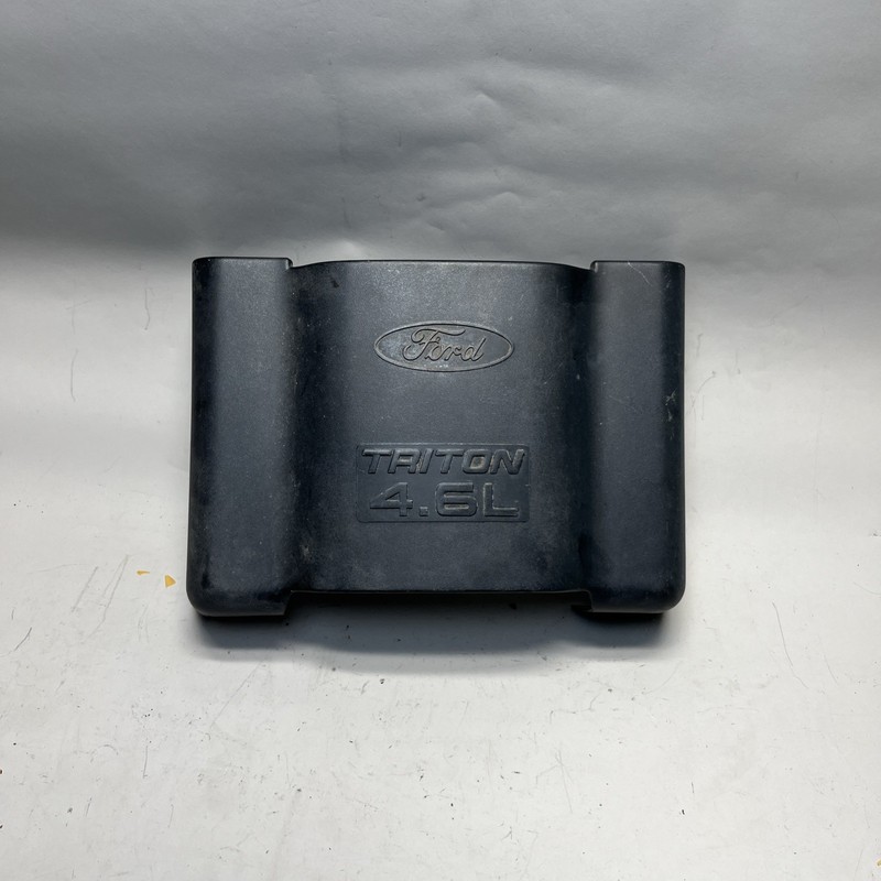 97-03 Ford F150 Ford Expedition 97-02 Engine Cover Triton 4.6L Black Trim OEM