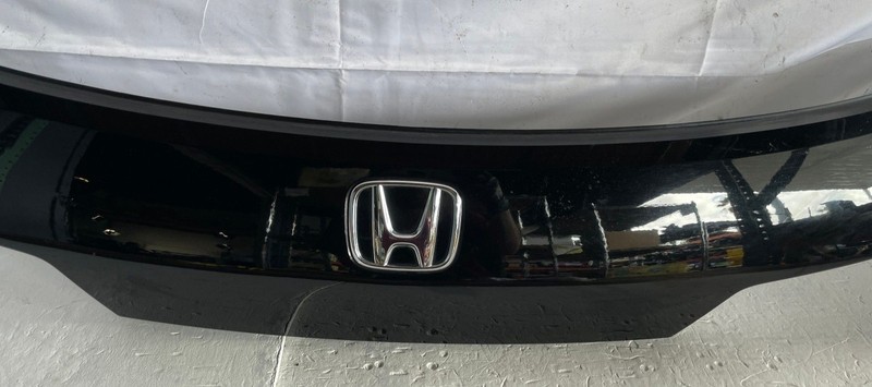 2023-2025 HONDA HR-V REAR LIFT GATE LIFTGATE MOLDING COVER PANEL BLACK # 106420 gallery