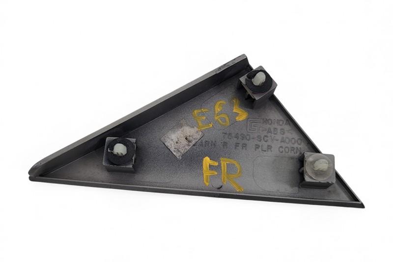 2003-2004 Honda Element Front Right/Passenger Pillar Corner Garnish Metallic, 75 gallery