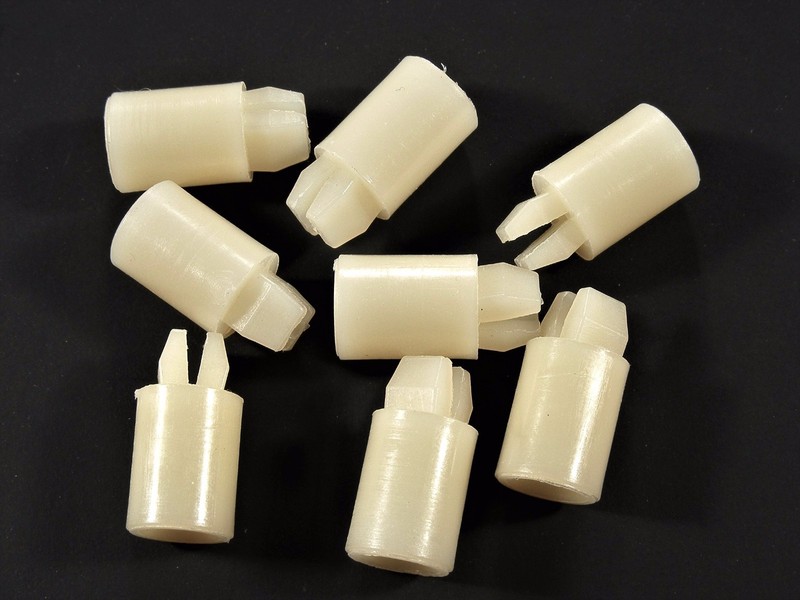 DODGE TRUCK Nylon Spacer Nuts- Fits 9/32″ Square Hole- 5/8″ Long- 8 nuts- #035