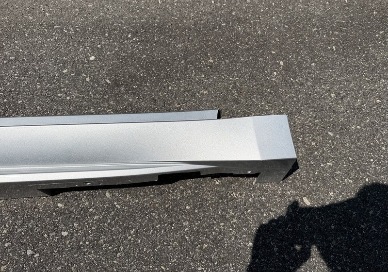 2016 - 2023 Nissan Maxima Platinum S SL SE Right RH Rocker Skirt Molding OEM gallery