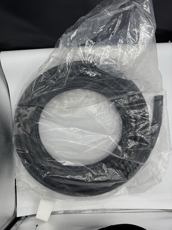 OEM Trim-Seal Bulb Type Black R60-6001-650 fit for Peterbilt 359 379 86-07