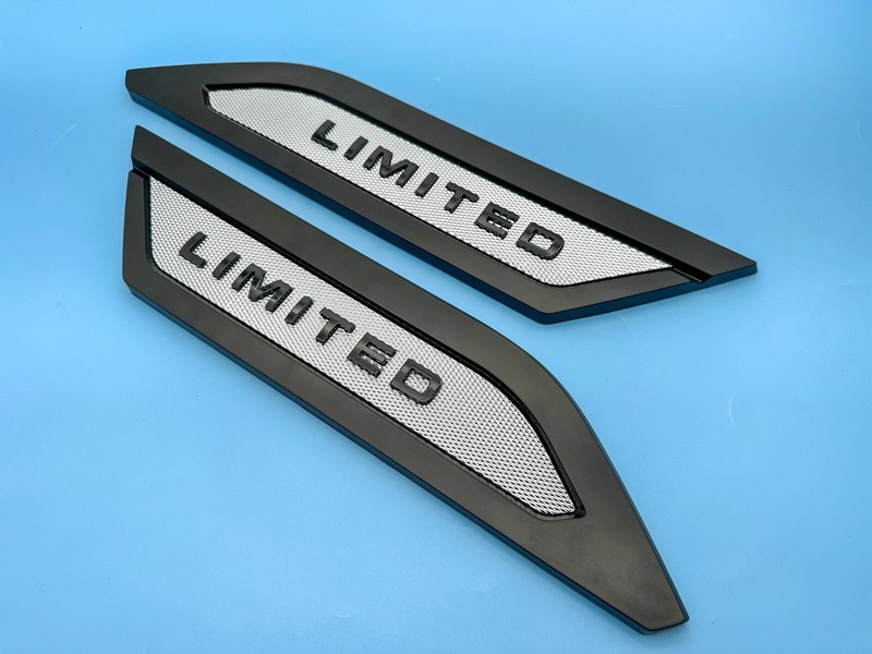 Silver Black Door Side Body Molding Trim For 2022-2024 Toyota Tundra Limited gallery