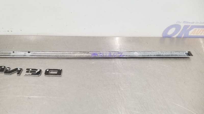 17 GMC YUKON DENALI DOOR TRIM MOULDING FRONT LEFT DRIVER CHROME gallery